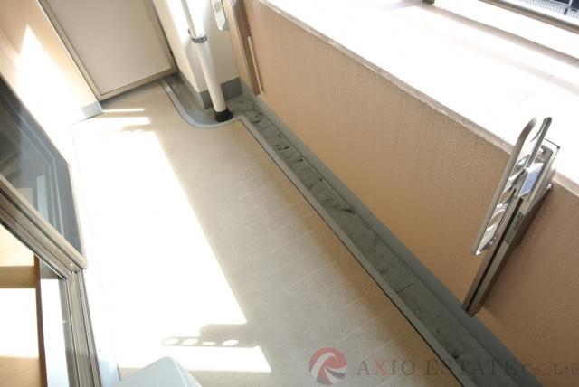 23/30 バルコニー