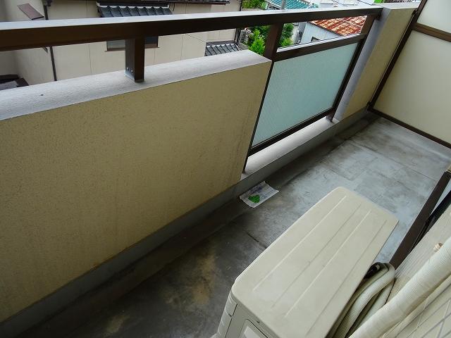 18/27 バルコニー