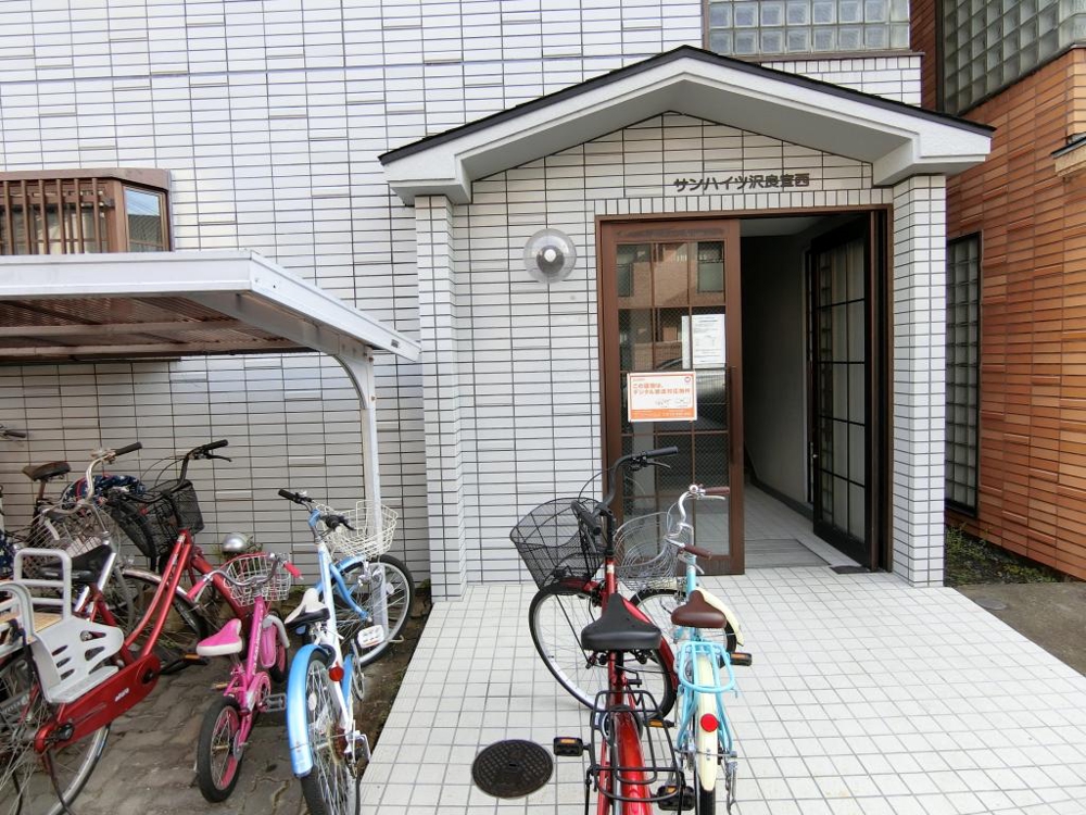 2/3 エントランス