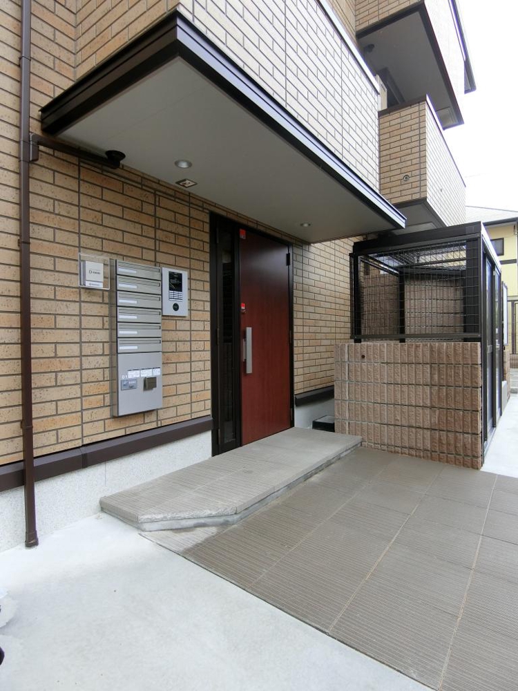 29/30 エントランス