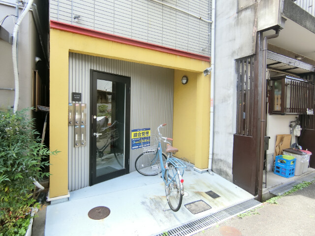 3/6 エントランス