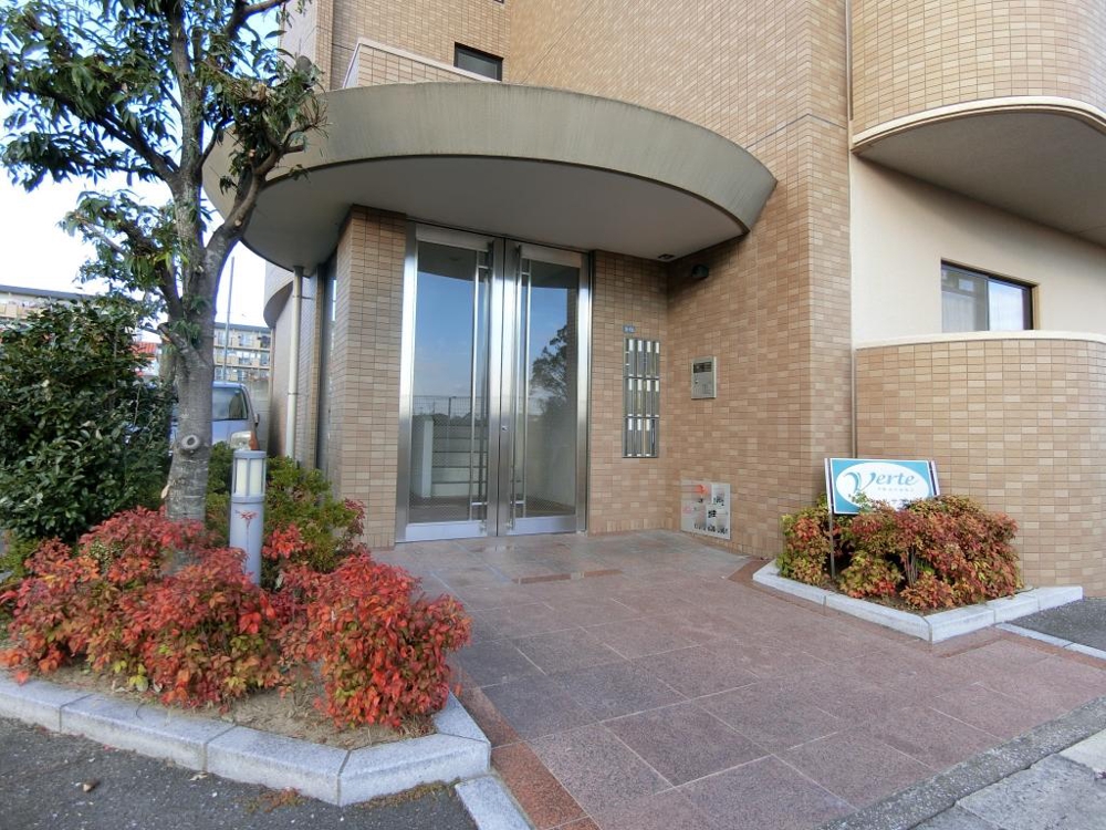 3/5 エントランス