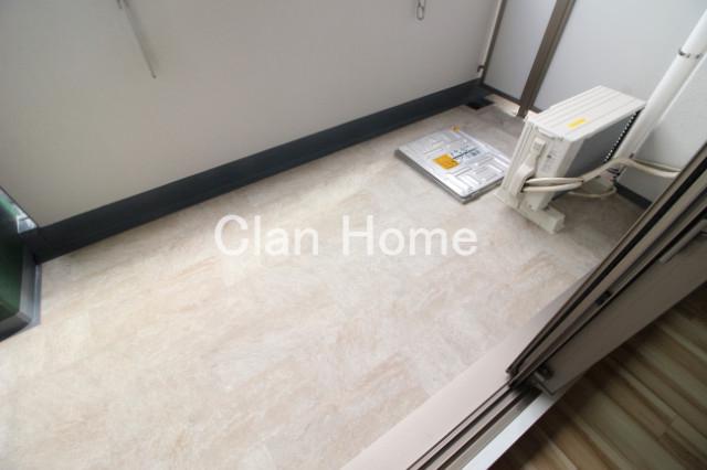 23/30 バルコニー