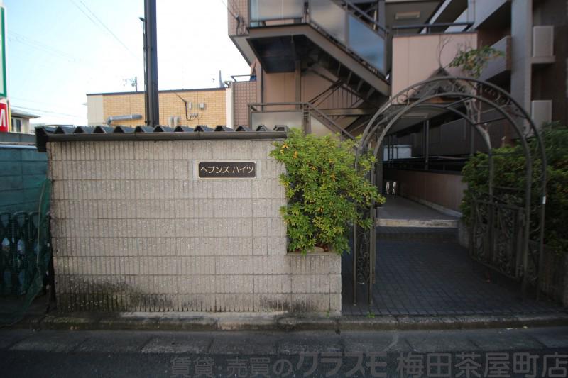 18/30 エントランス