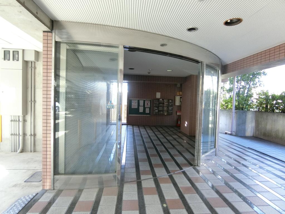 3/6 エントランス