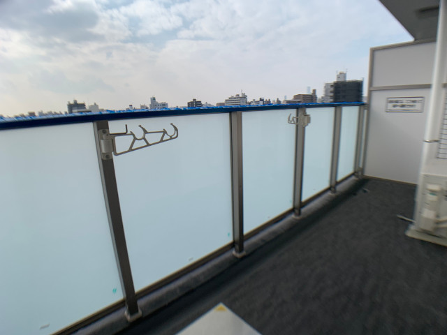 21/30 バルコニー