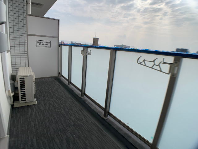 25/30 バルコニー