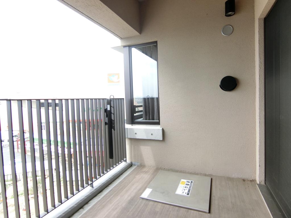 21/30 バルコニー