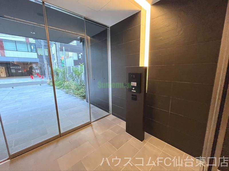 14/18 エントランス