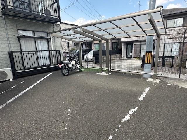 17/23 駐車場