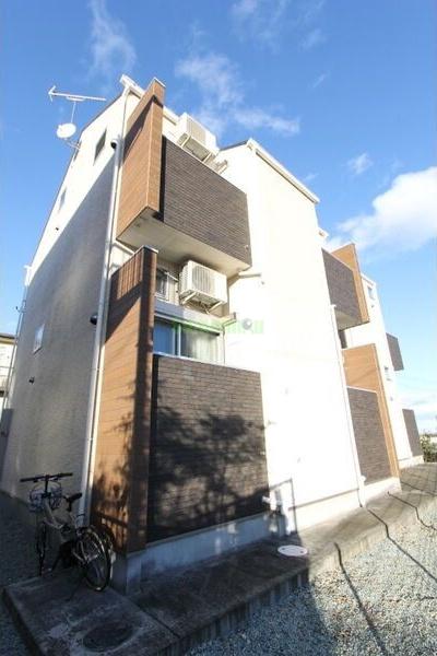 14/19 エントランス