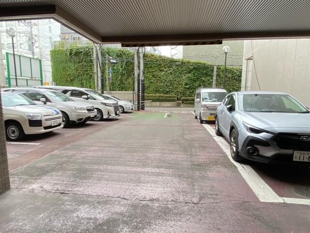 18/24 駐車場