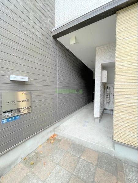 14/19 エントランス