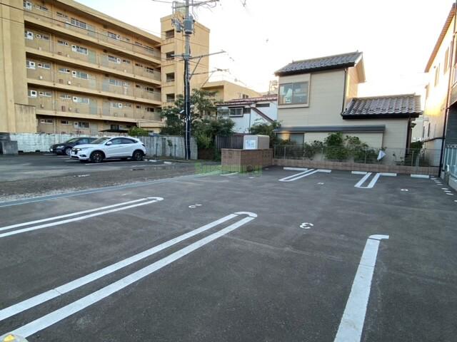 4/10 駐車場