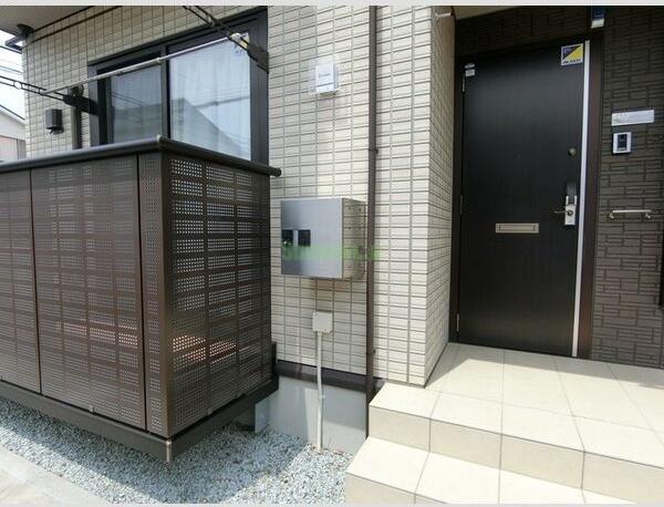 14/20 エントランス