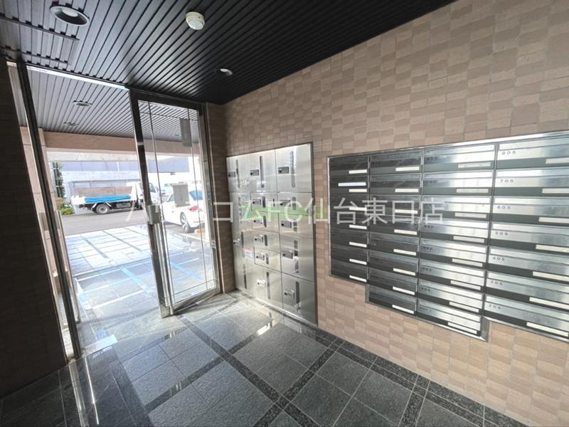 14/18 エントランス