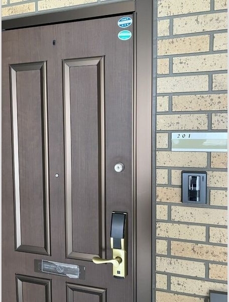 13/19 エントランス