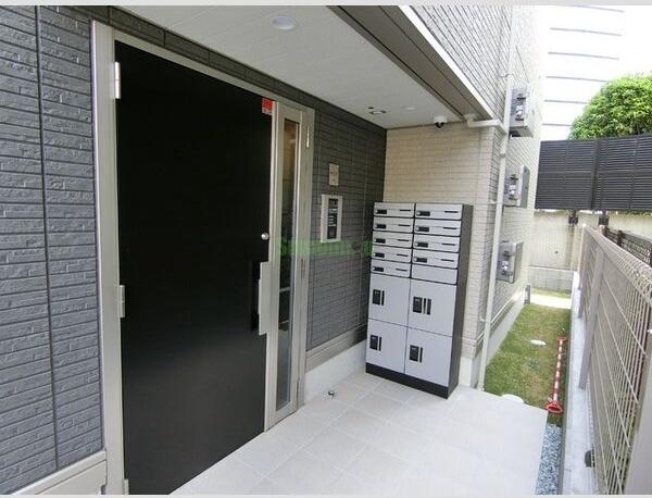 15/21 エントランス