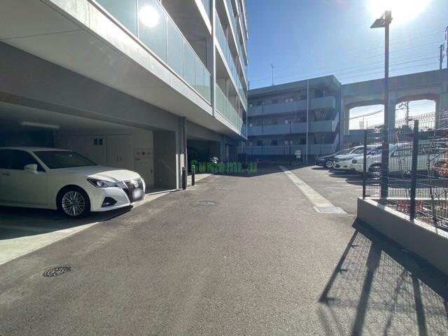 19/25 駐車場