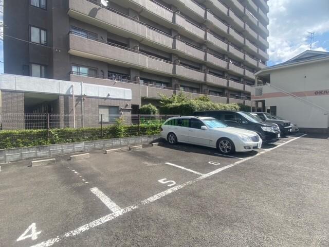 18/24 駐車場