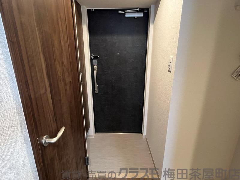 14/30 玄関