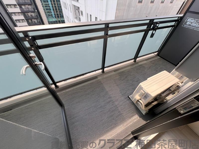 21/30 バルコニー