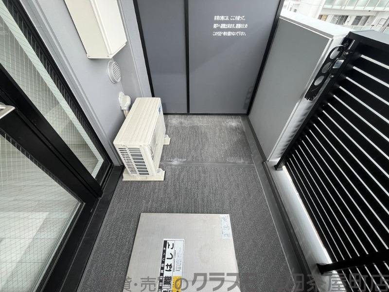 21/30 バルコニー