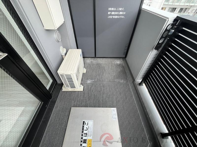 21/30 バルコニー