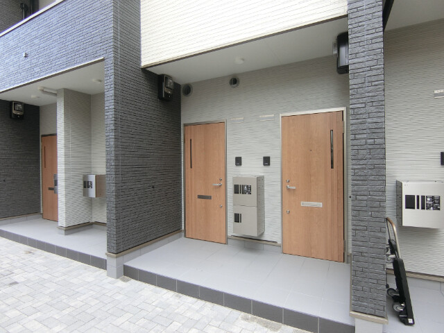 21/28 エントランス