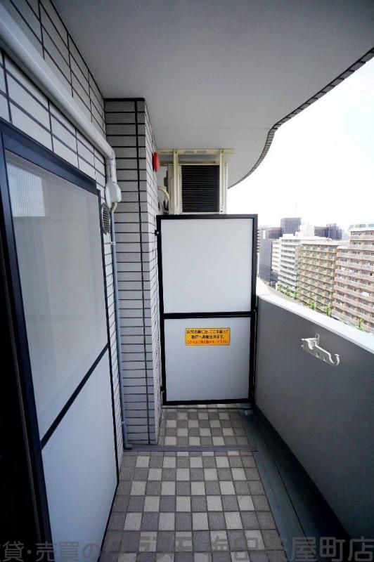 21/30 バルコニー