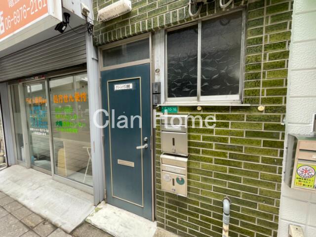 3/3 エントランス