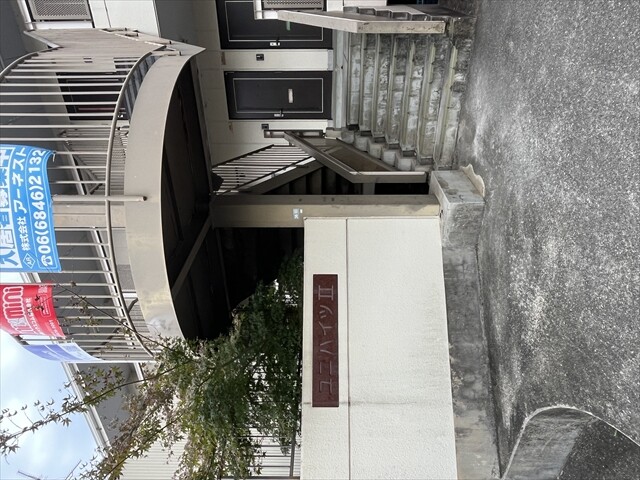 25/30 エントランス