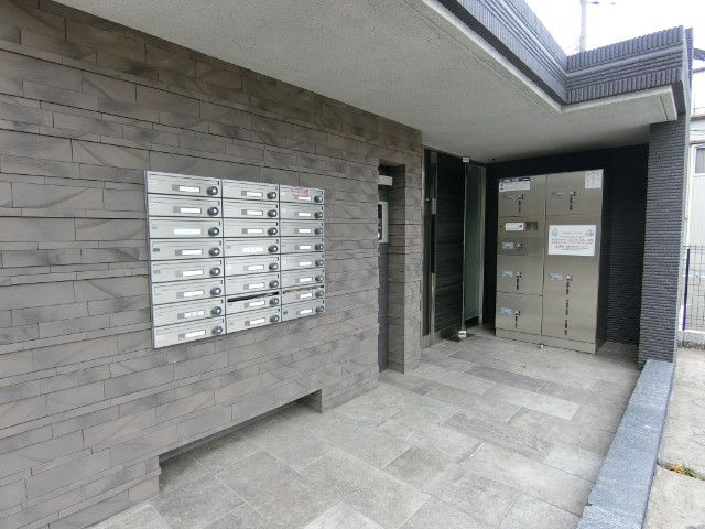 3/7 エントランス