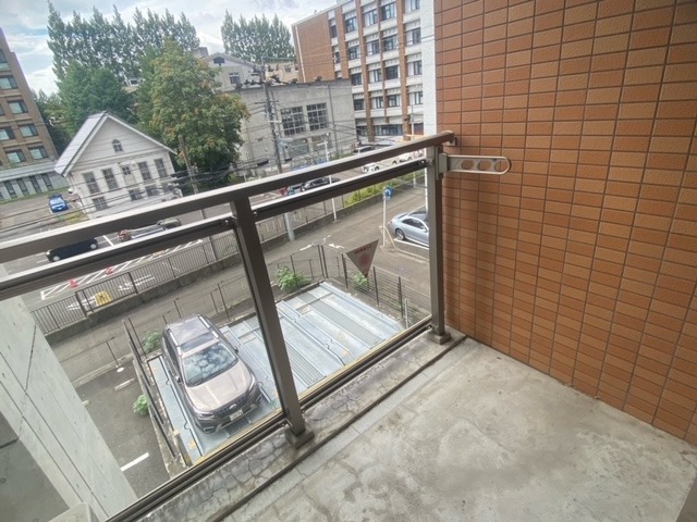 21/30 バルコニー