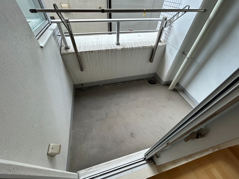 19/30 バルコニー