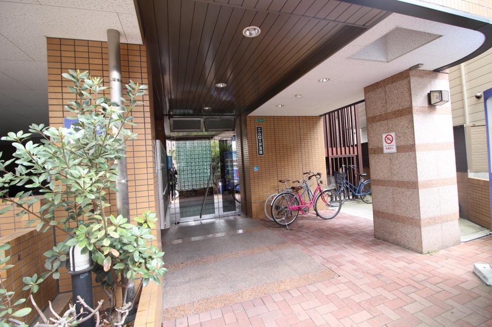 3/7 エントランス