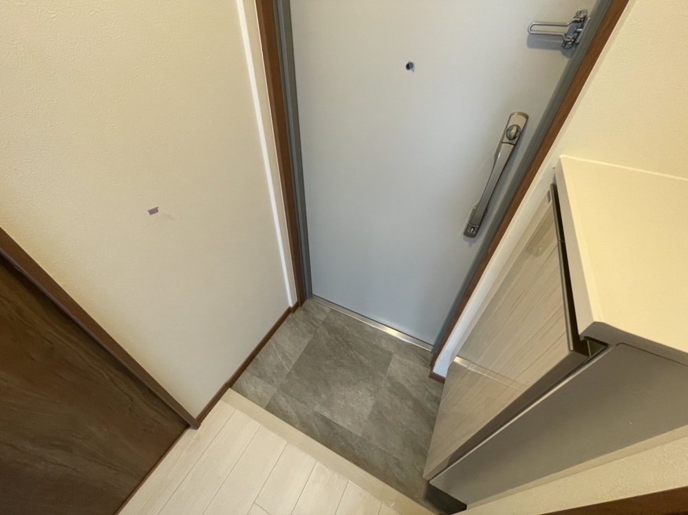 14/30 玄関