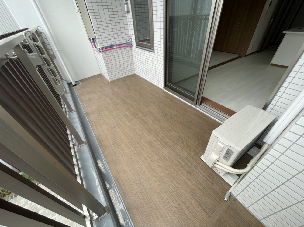 27/30 バルコニー