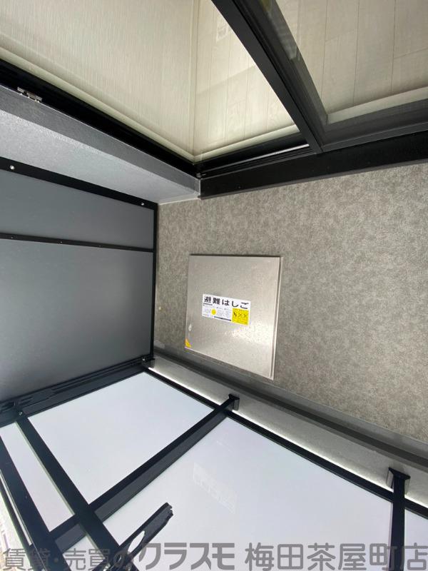 21/30 バルコニー