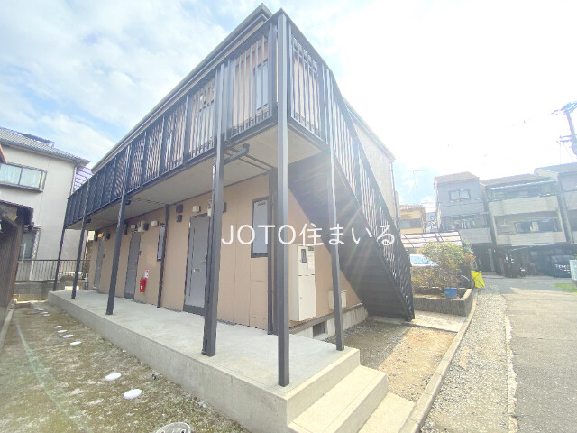 18/25 エントランス