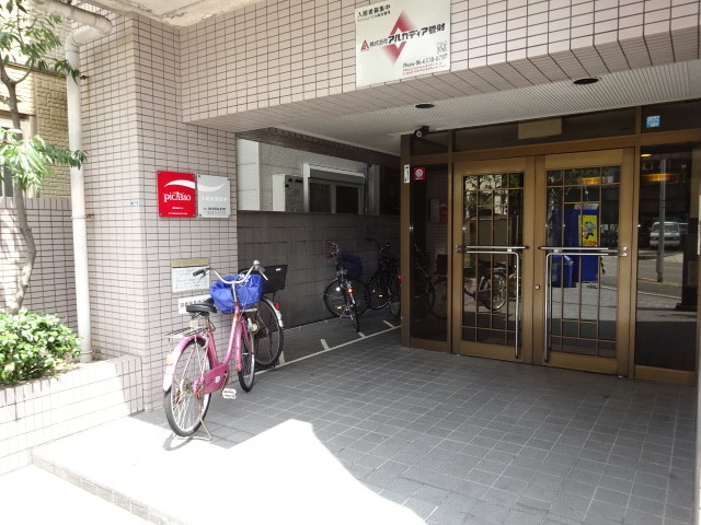 21/29 エントランス