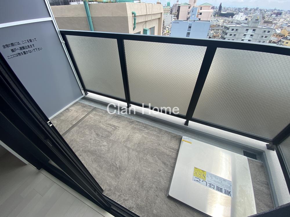 23/30 バルコニー