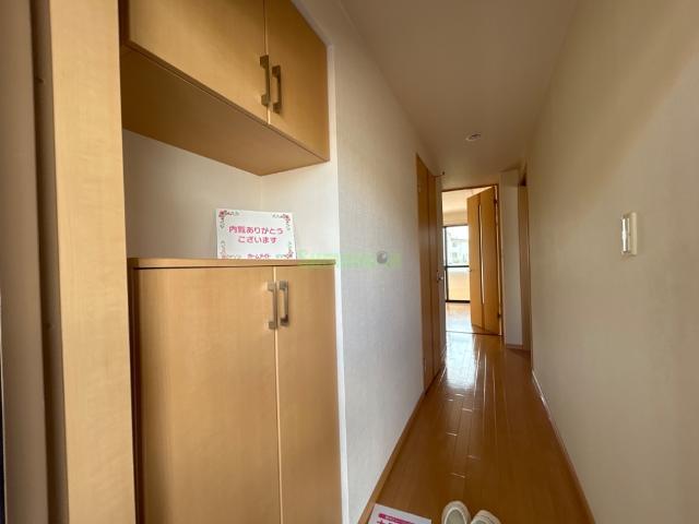 16/29 玄関
