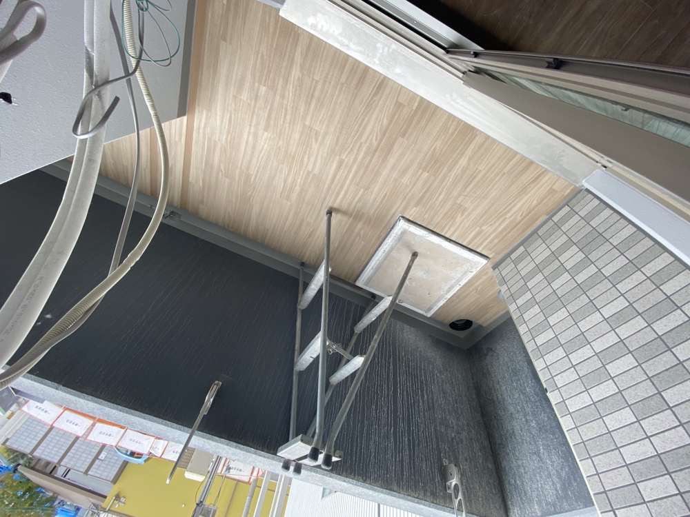 23/30 バルコニー