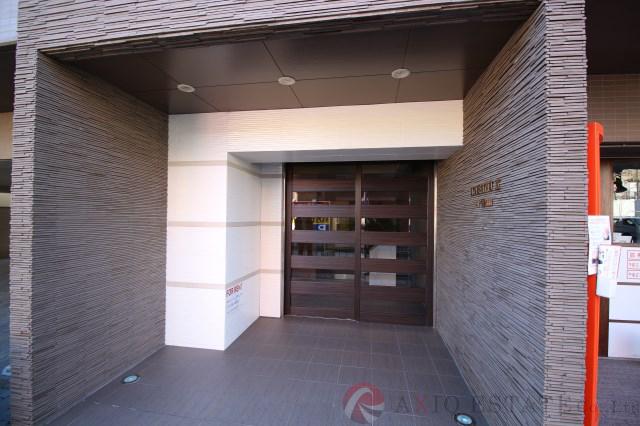 22/30 エントランス