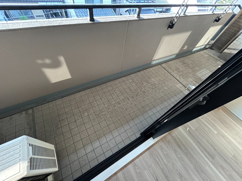 20/30 バルコニー