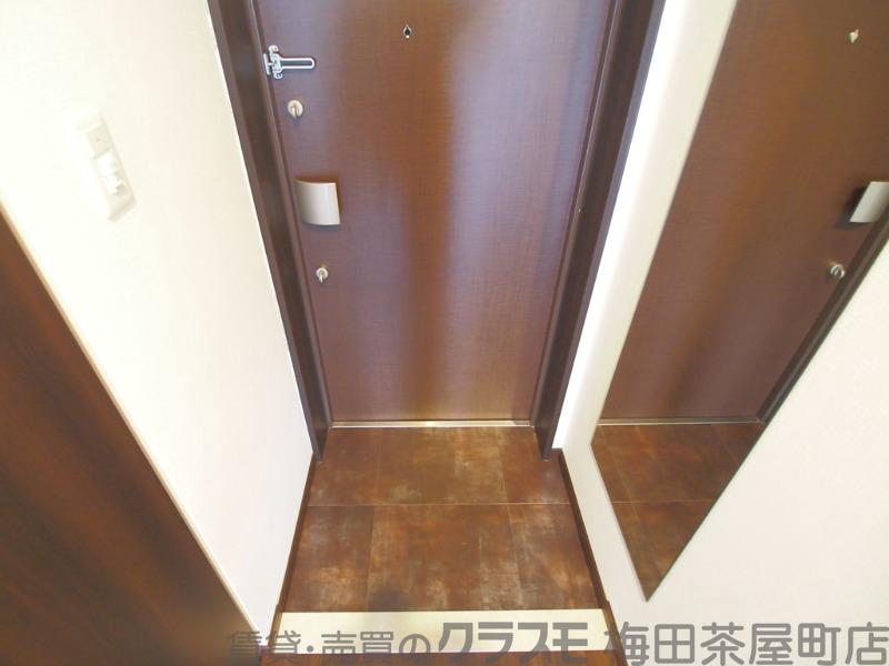 14/30 玄関