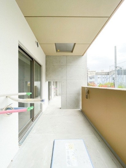 18/28 バルコニー