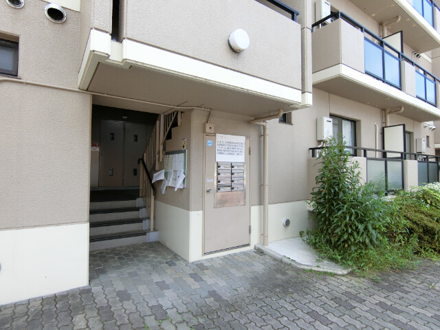 2/5 エントランス