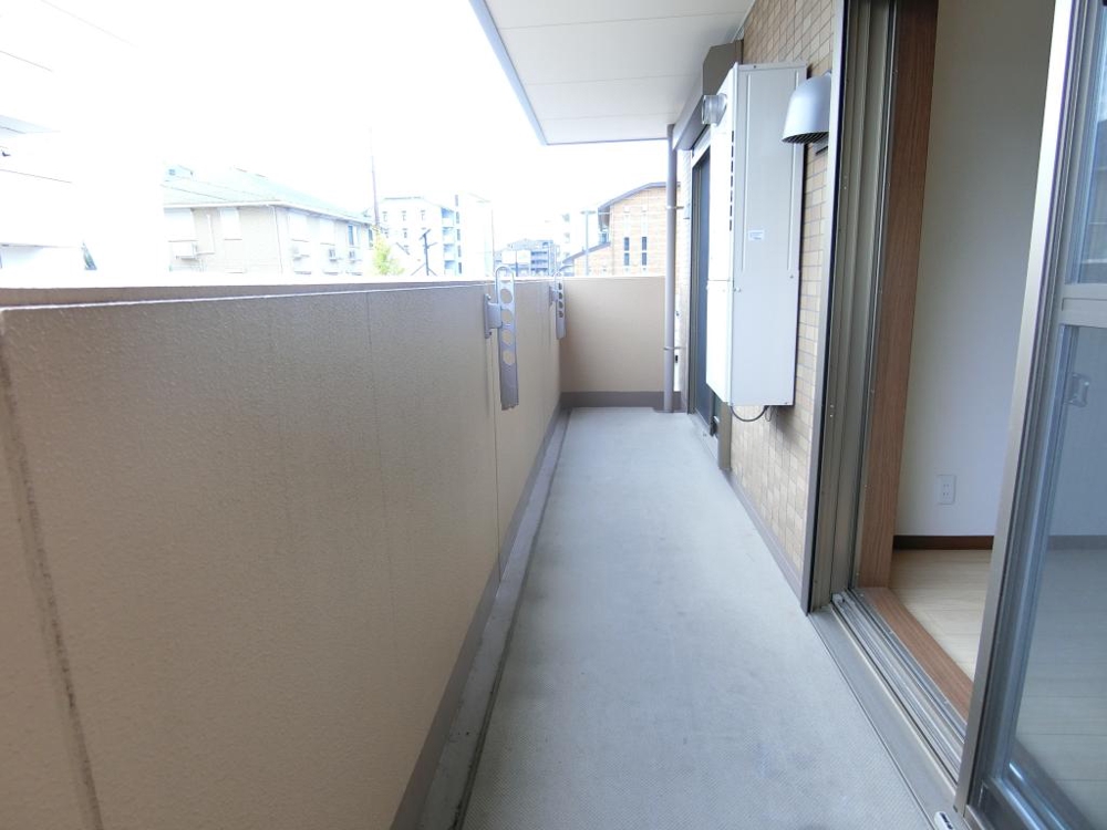 20/30 バルコニー